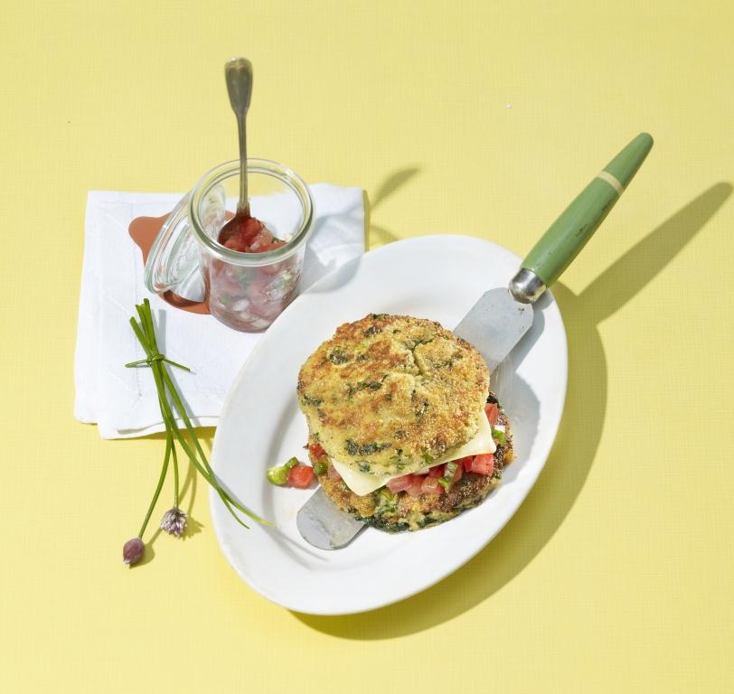 Frittelline di pane al Gruyère AOP con salsa di pomodoro