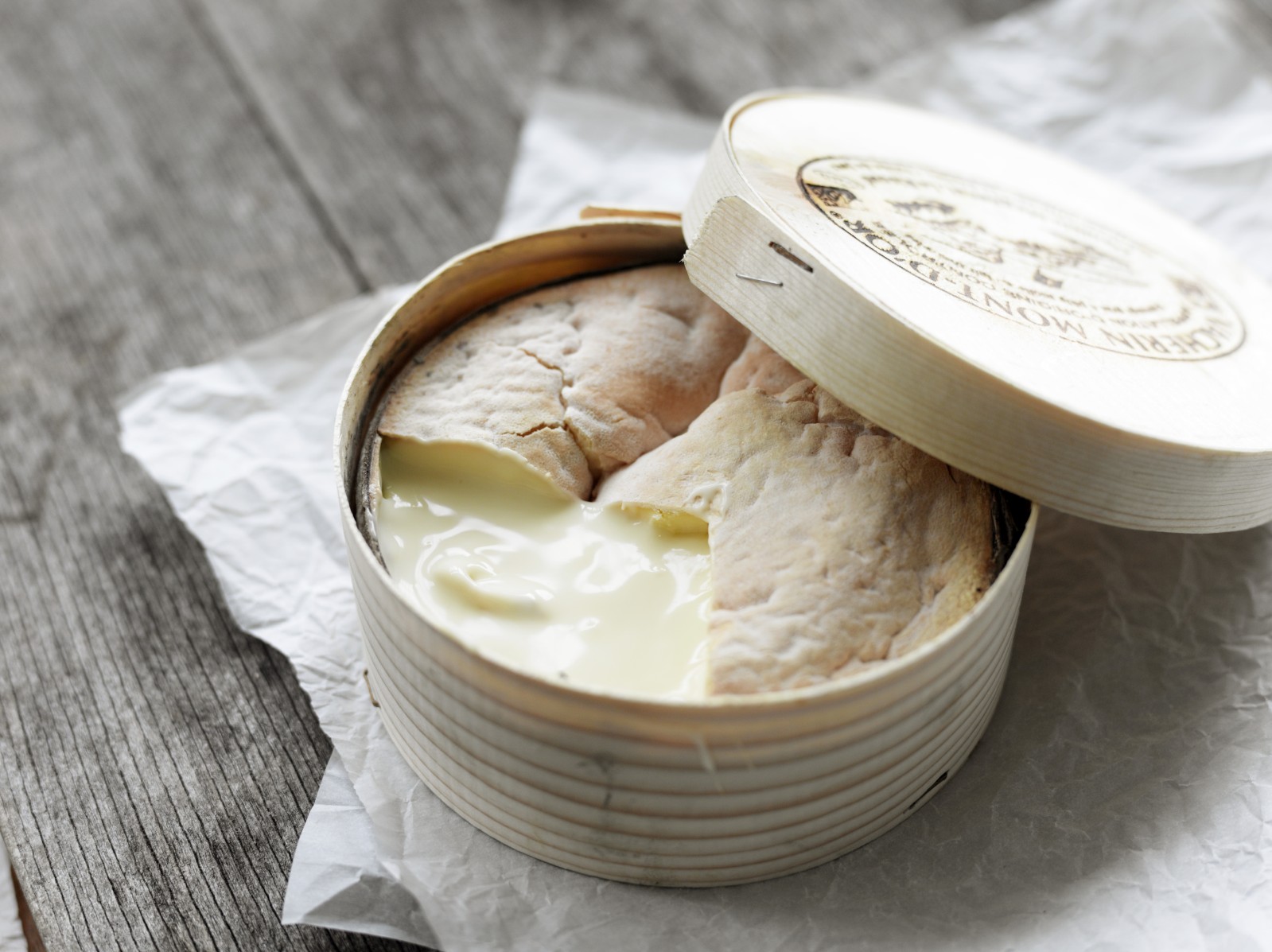 Vacherin Mont d'Or AOP caldo