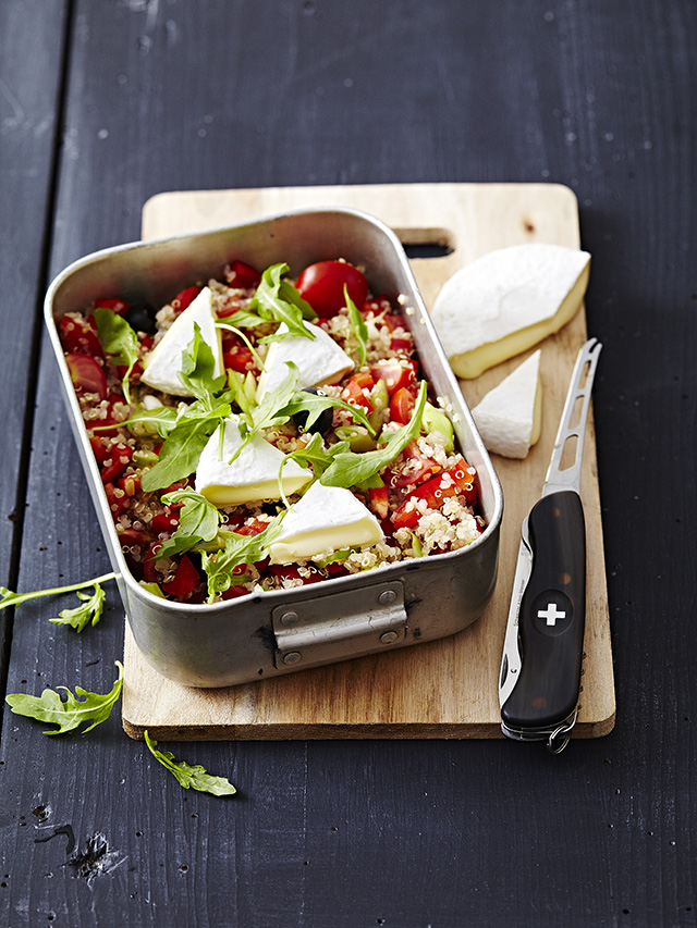 Insalata di quinoa con pomodori ciliegini e Tomme Vaudoise