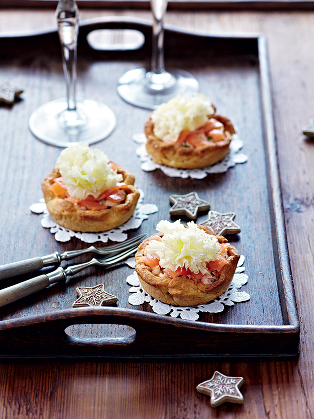 Tortine al Tête de Moine DOP e salmone affumicato