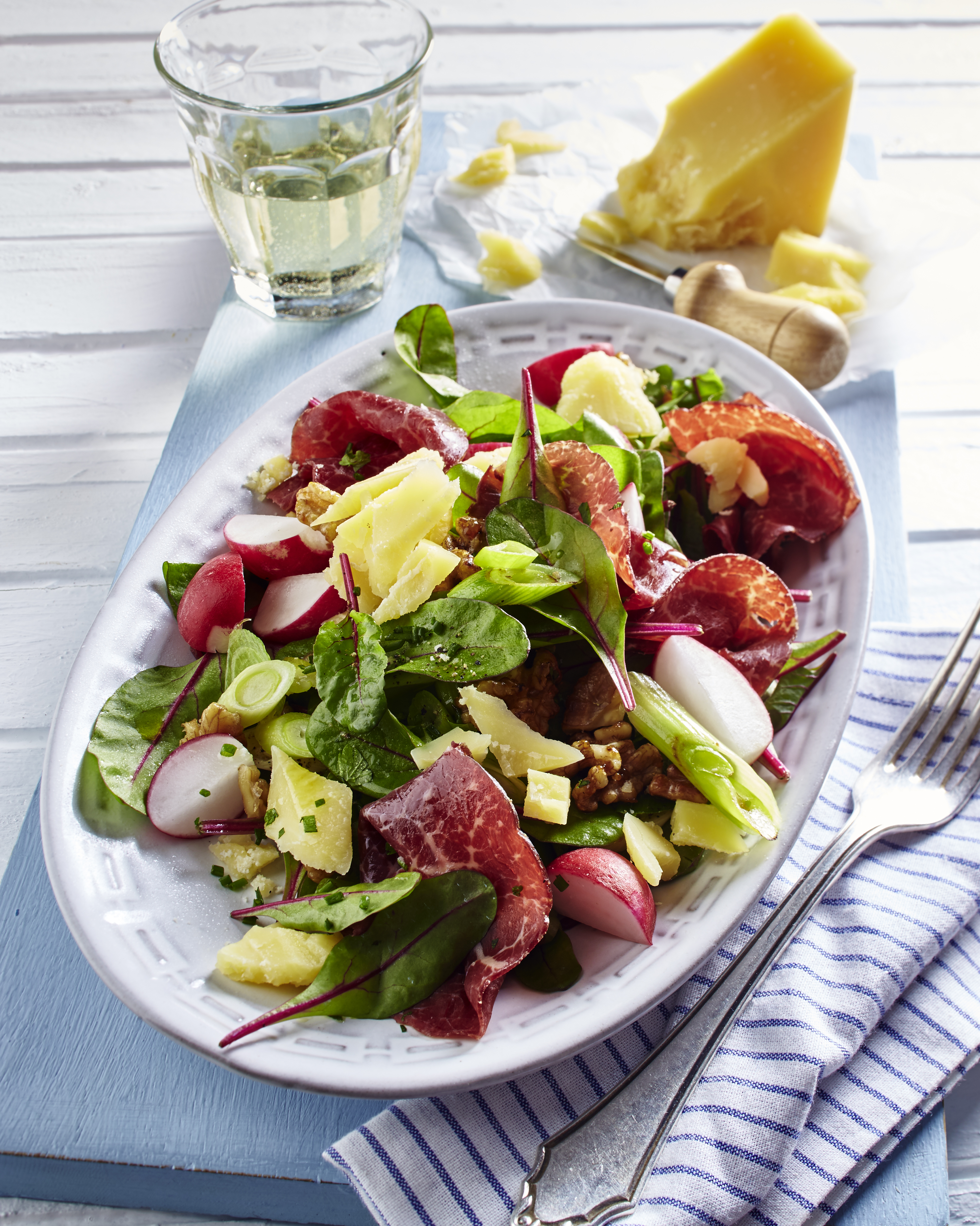 Insalata di bietole con carne secca grigionese e Sbrinz DOP