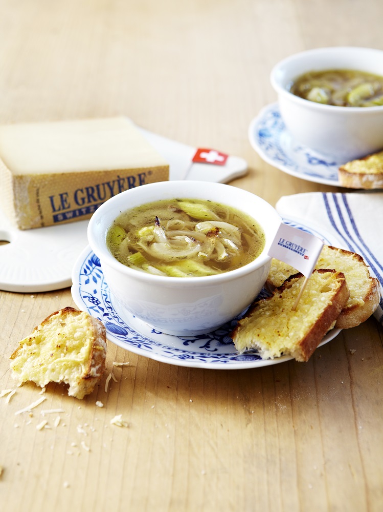 Zuppa di cipolle al Gruyère AOP