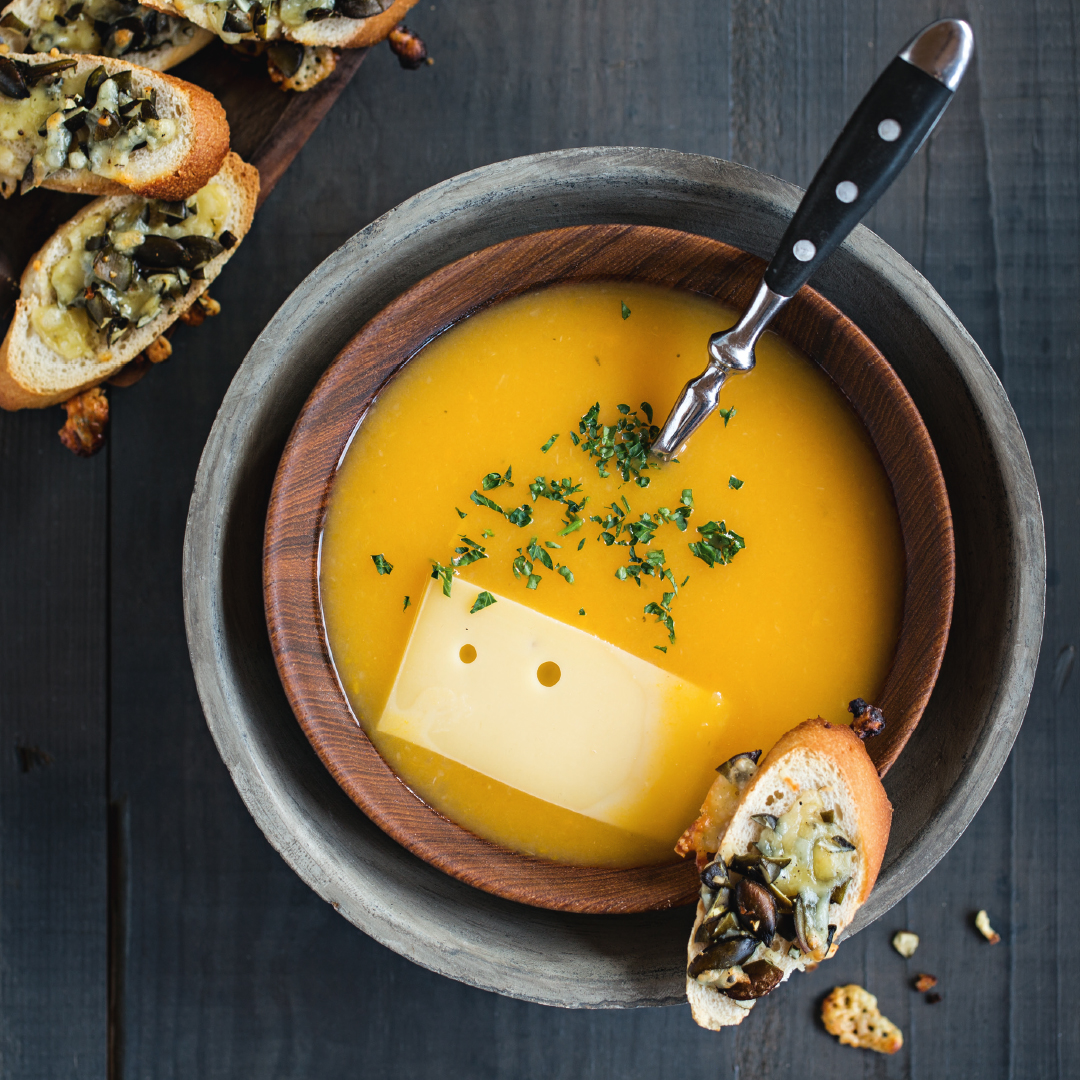 Zuppa turgoviese alla zucca con crostini al Tilsiter